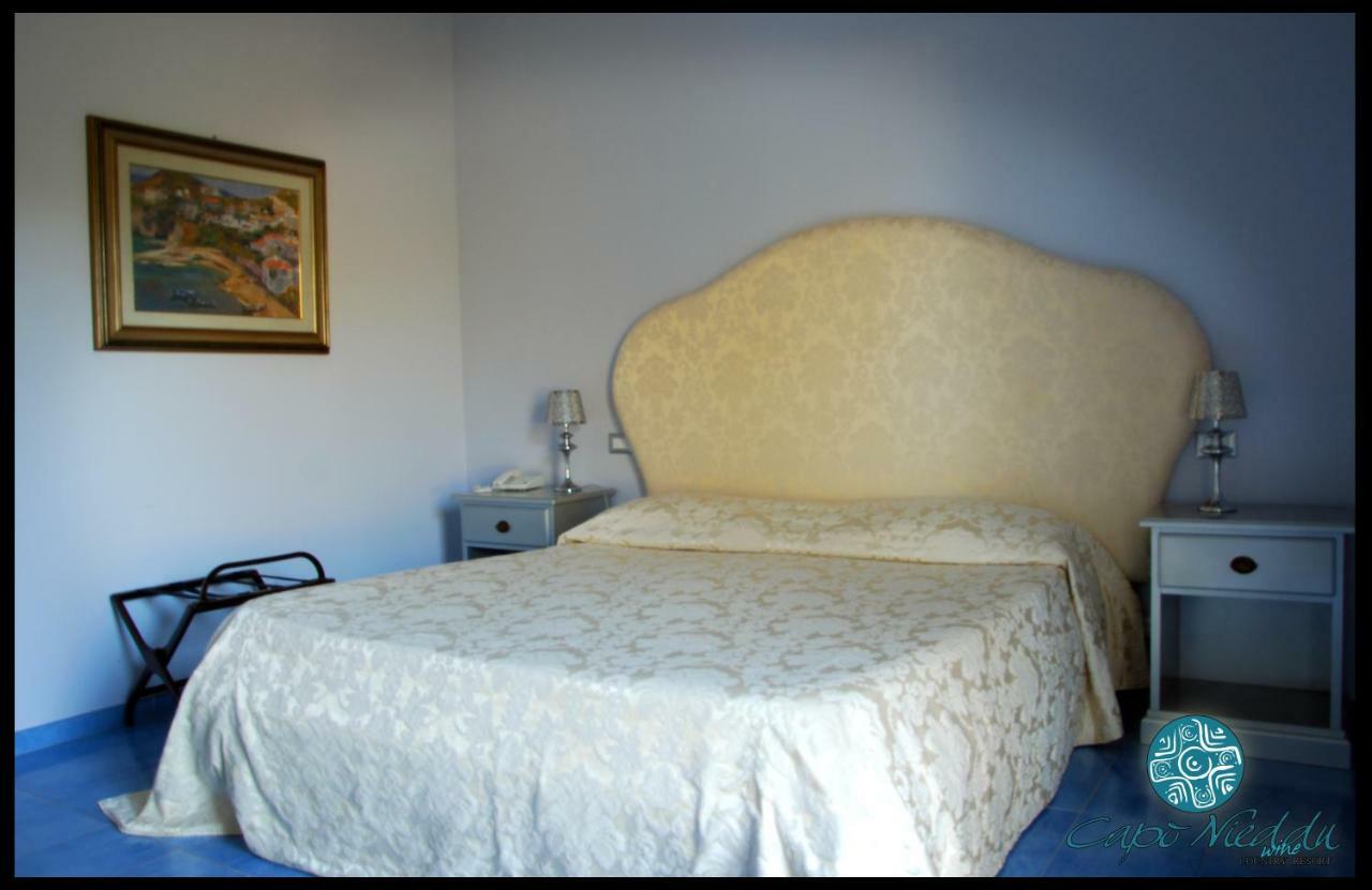 Country Resort Capo Nieddu Santa Caterina Di Pittinuri  Eksteriør billede