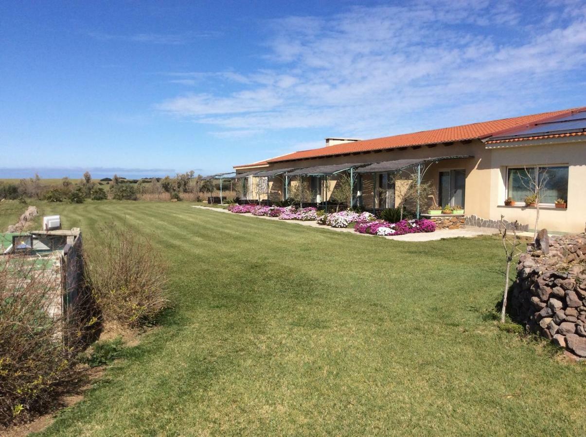 Country Resort Capo Nieddu Santa Caterina Di Pittinuri  Eksteriør billede