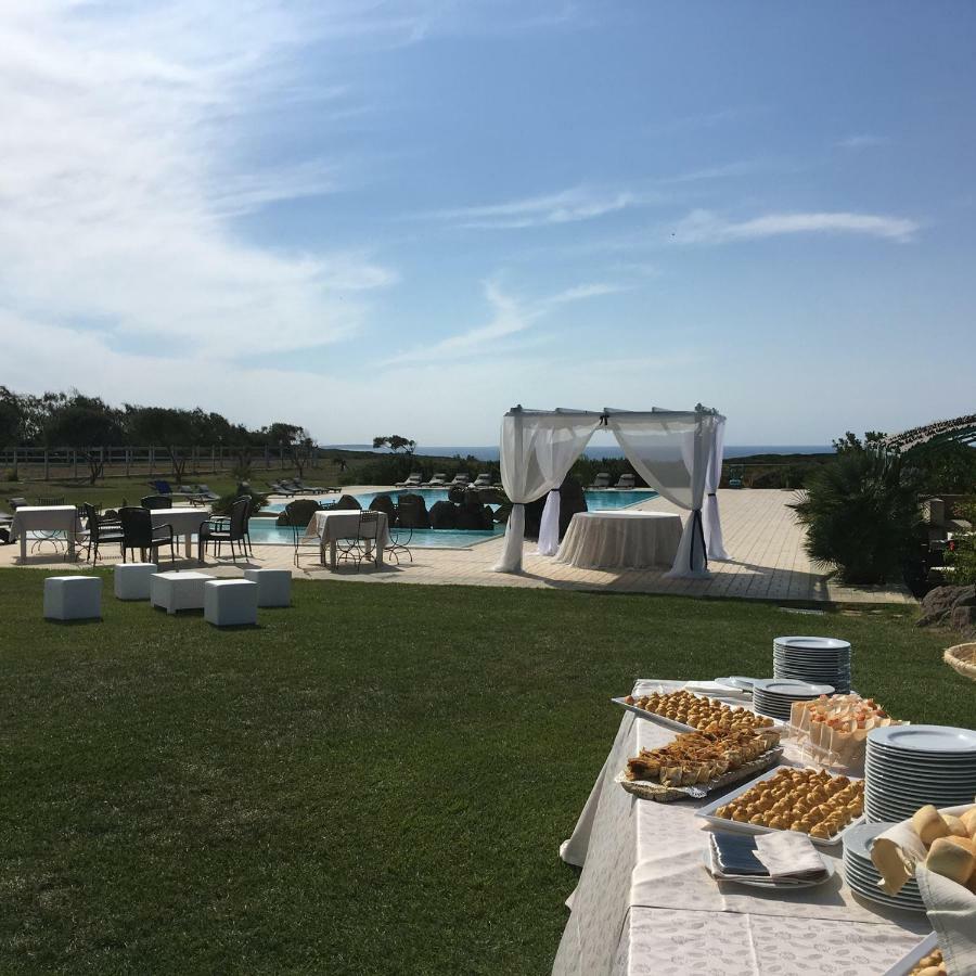 Country Resort Capo Nieddu Santa Caterina Di Pittinuri  Eksteriør billede